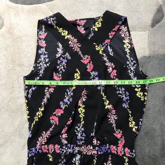 BCBGMAXAzria Floral Romper, NWT, Size XS - Picture 7 of 16